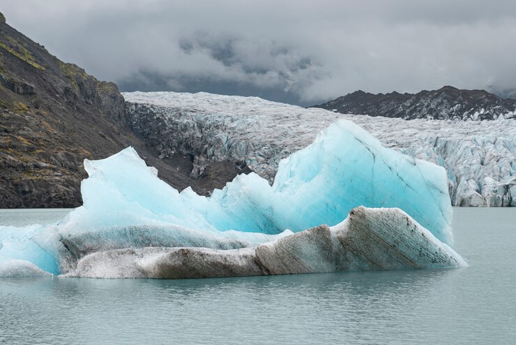 Zaria Forman o el grito de auxilio de los glaciares del planeta.